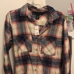 tillys pink flannel  NWT!!💗